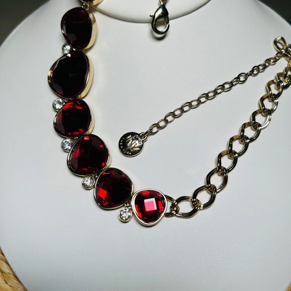 Glamorous Deep Red Colored Faceted Cabochon and Crystal Fashion Necklace - Picture 11 of 14